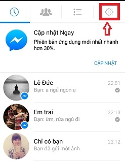 Như các bạn cũng biết, Facebook là trang mạng xã hội có thể chia sẻ, giao lưu kết bạn với bất cứ ai mà bạn muốn để trò chuyện. Với tính năng của Facebook, không chỉ những người là bạn bè của bạn mới được nhắn tin, chat với bạn mà những người chưa được bạn chấp nhận làm bạn bè hay những người lạ chưa kết bạn với bạn vẫn có thể nhắn tin cho bạn bằng tin nhắn Facebook. Tuy nhiên, nếu chưa phải là bạn bè thì tin nhắn đó không hiện thông báo cho bạn, do đó bạn sẽ không thể biết được mình có tin nhắn. Vậy làm sao