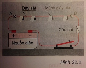  Tác dụng nhiệt và tác dụng phát sáng của dòng điện - sgk Vật lí 7 trang 60